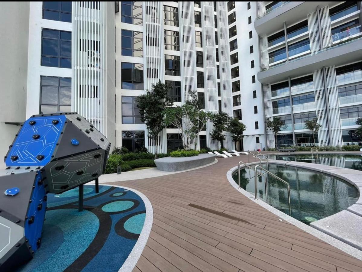 The Shore By Ems Executive Seaview Apartment Kota Kinabalu