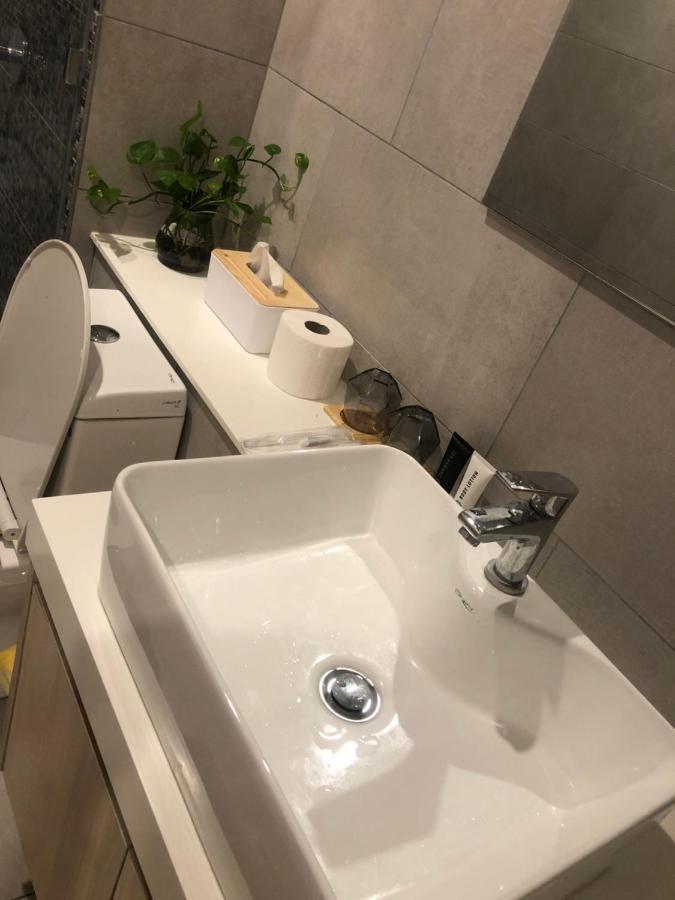 The Shore By Ems Executive Seaview Apartment Kota Kinabalu